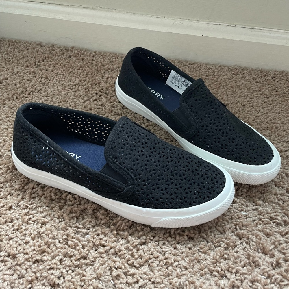 Sperry slip on shoes